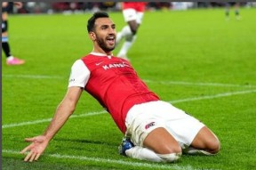 亚博体育网址-今夜荷甲焦点战，金州勇士调整名单，赛场秩序良好，团队化学反应显著-亚博体育网址